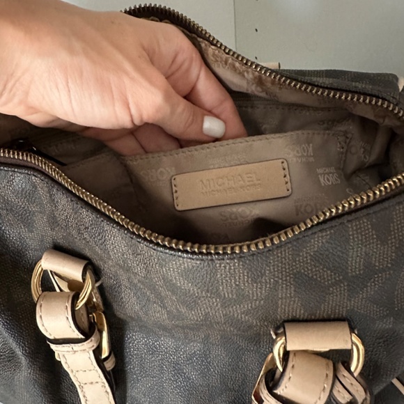 Michael Kors speedy bag - Picture 6 of 6